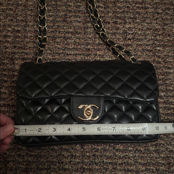 Chanel Classic Black Quilted Shoulder Bag - Picture 6 of 7